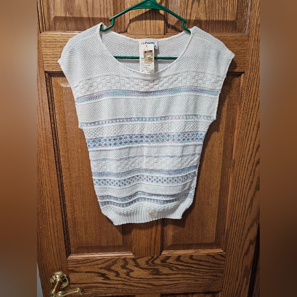 White Knit Top with Pastel Stripes Vintafe 80's